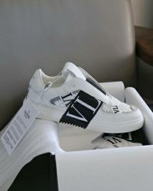 Picture of Valentino Shoes Men _SKUfw127052729fw